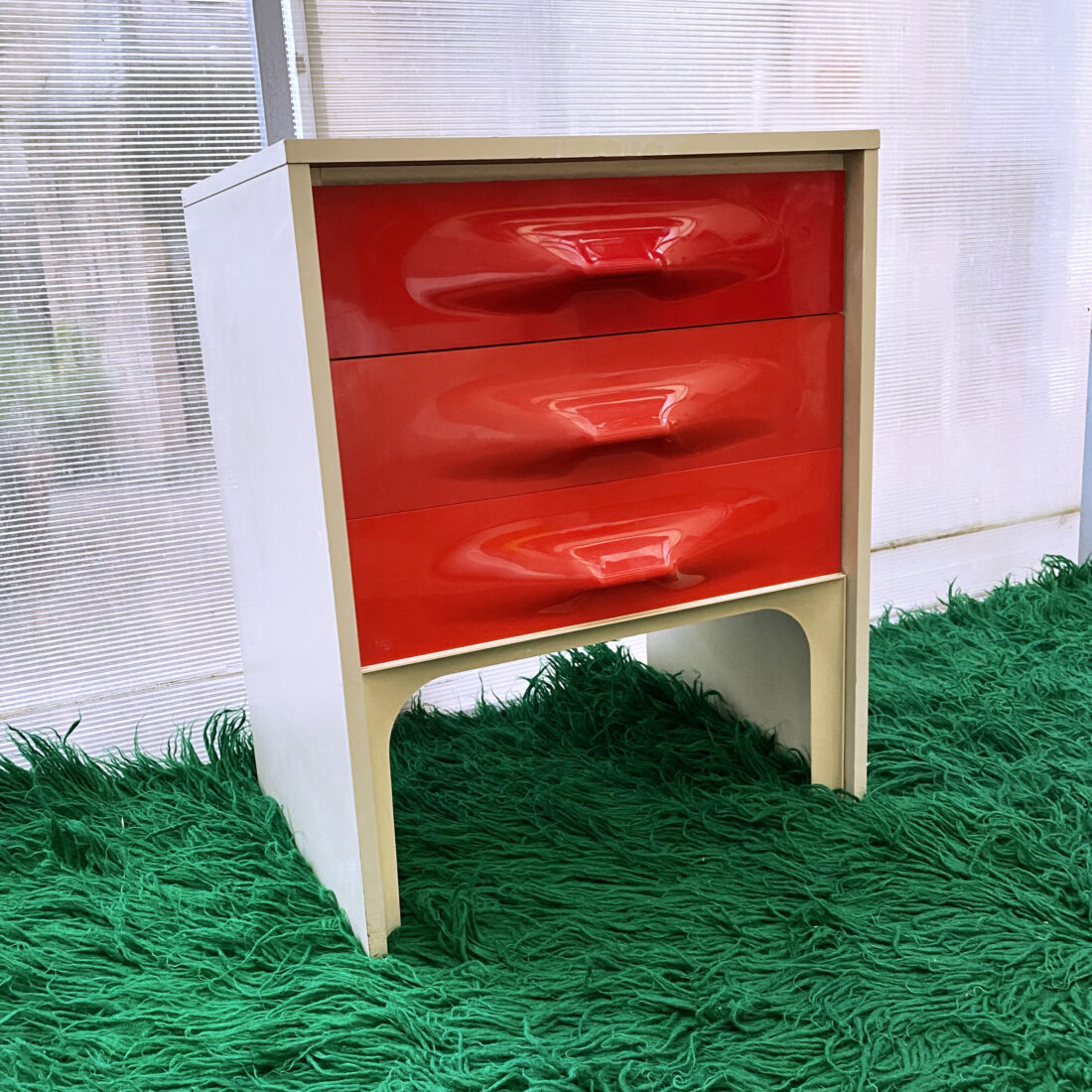 Raymond Loewy commode DF2000