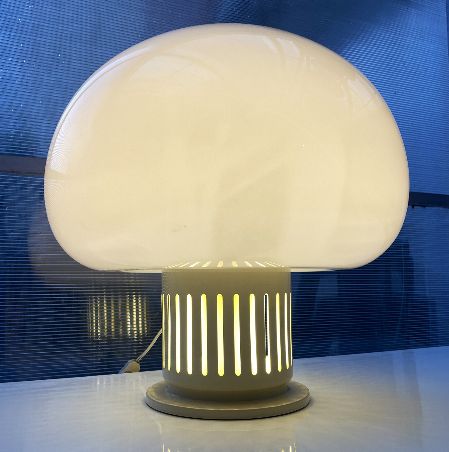 Lampe Parola de Studio Tetrarch Lumenform
