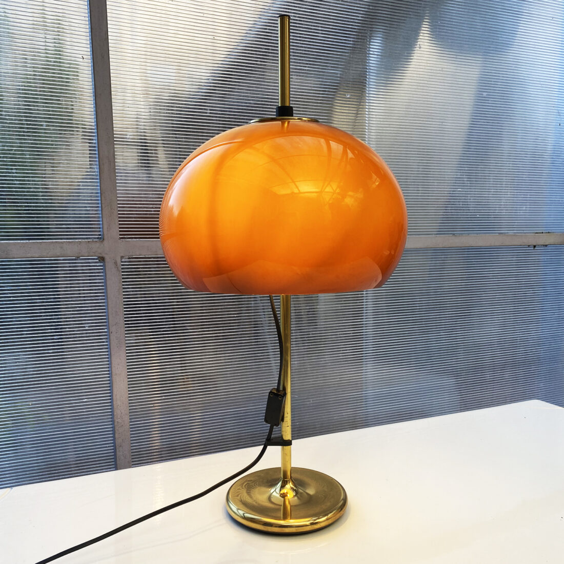 Lampe Mushroom dans le goût des lampes Guzzini