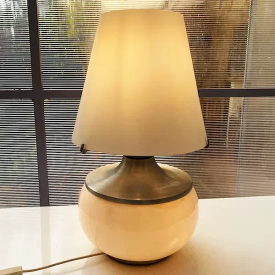 Lampe modèle 879 par Pia Guidetti Crippa pour Lumi années 60