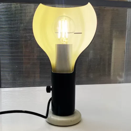 Lampe Flash de Joe Colombo 1962 pour O-Luce